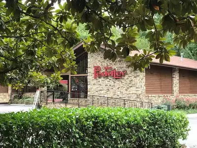 The Peddler building